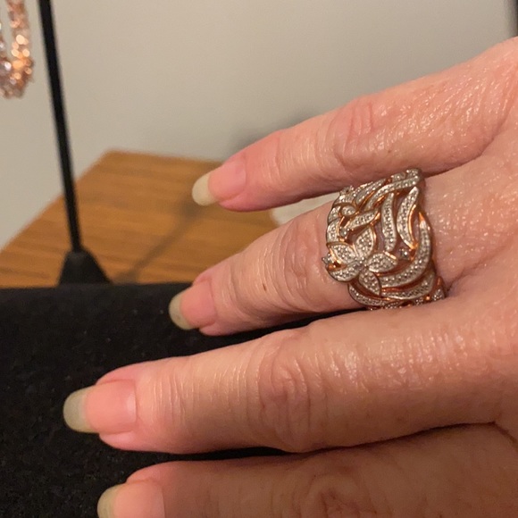 DIAMOND ACCENT RING - Picture 5 of 8
